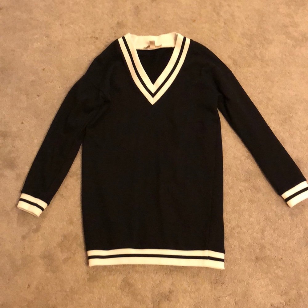 Black v neck sweater dress